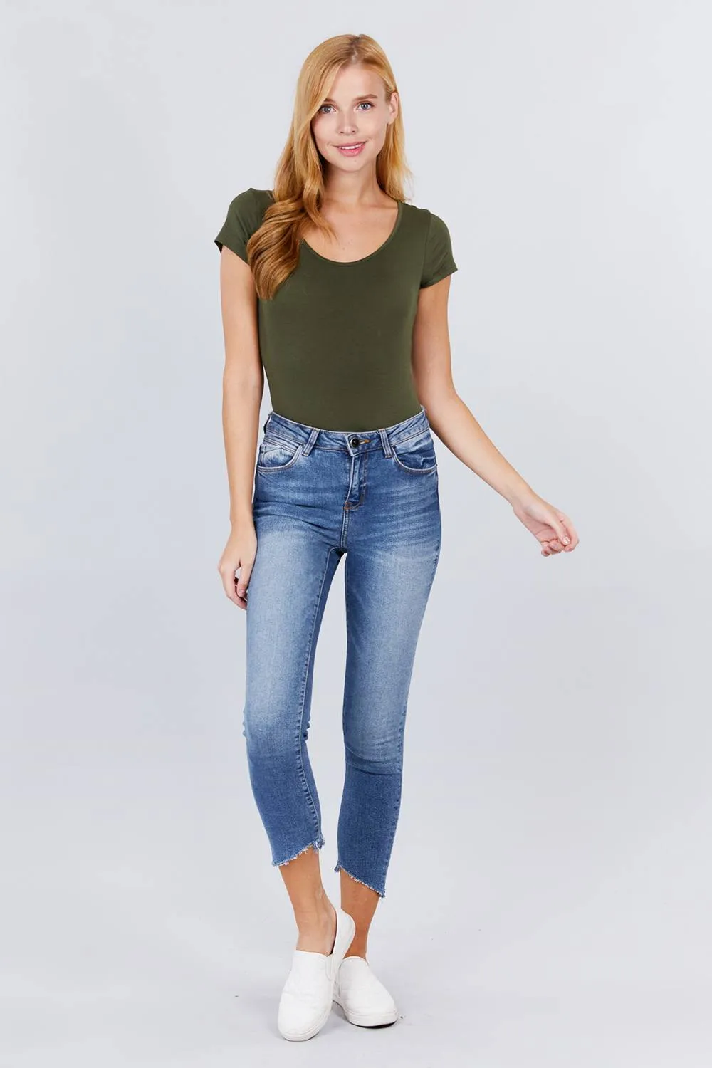 Basic Solid Short Sleeve Scoop Neck Bodysuit