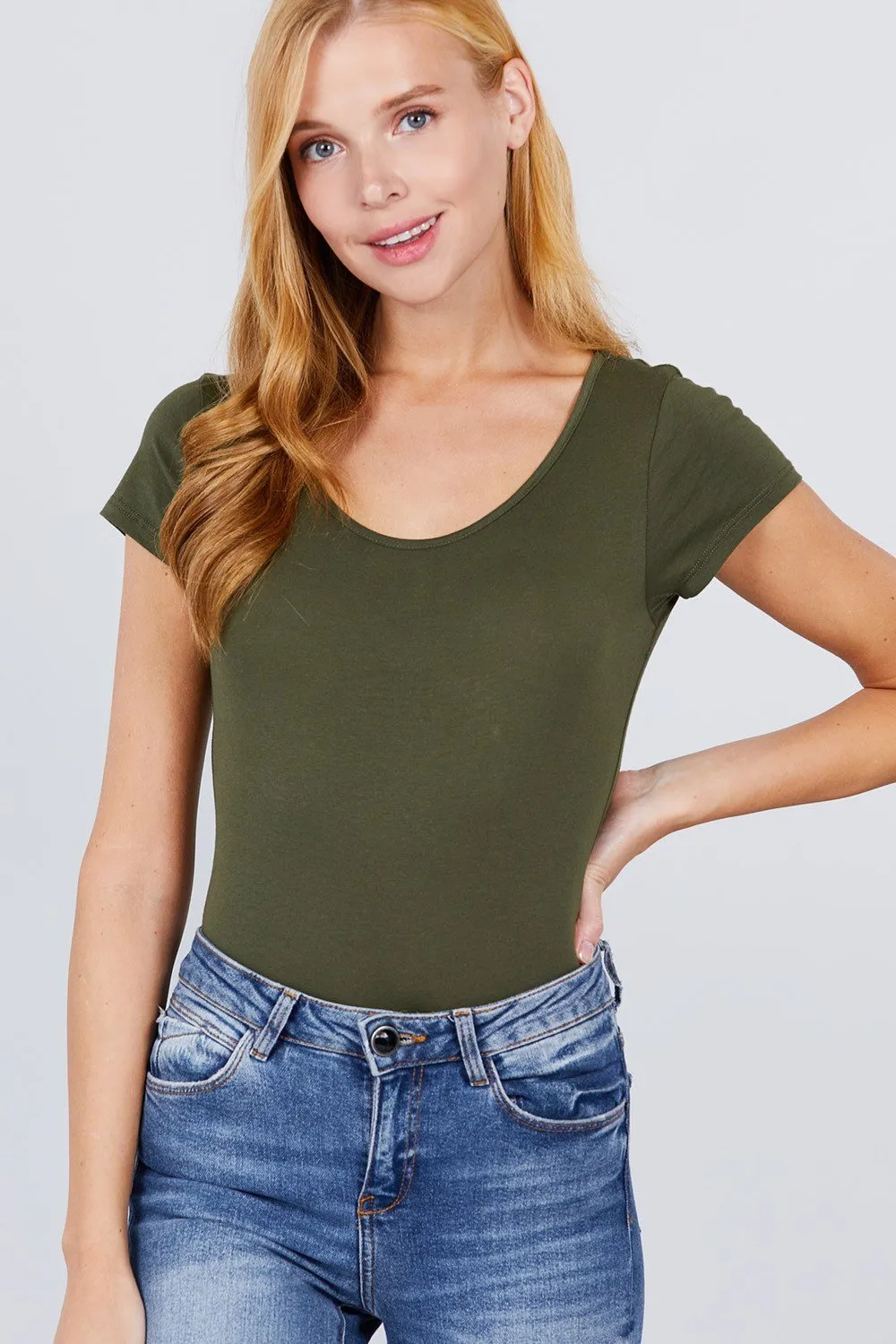 Basic Solid Short Sleeve Scoop Neck Bodysuit