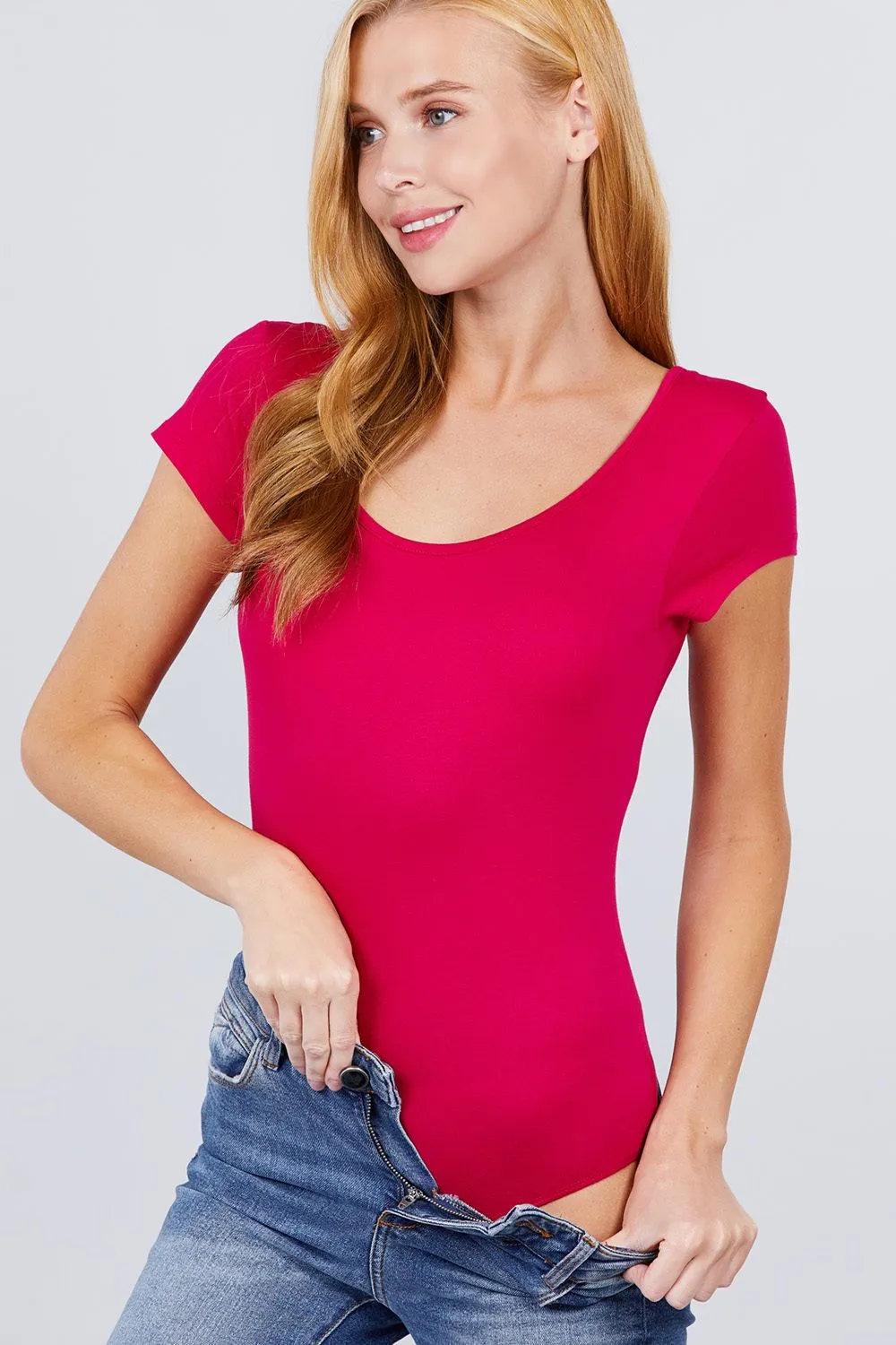 Basic Solid Short Sleeve Scoop Neck Bodysuit