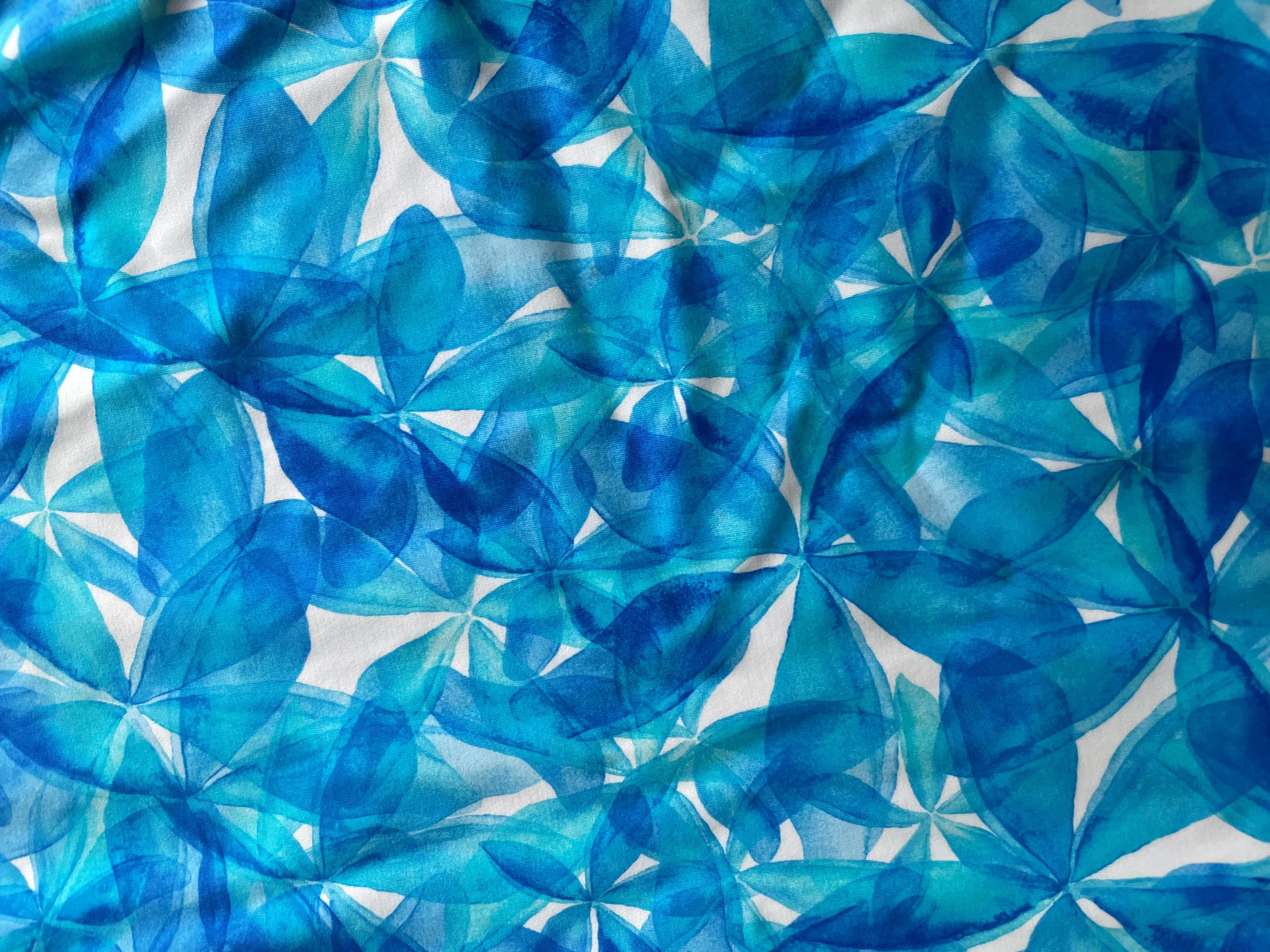 Blue   White Flowers Magnetic Bandana