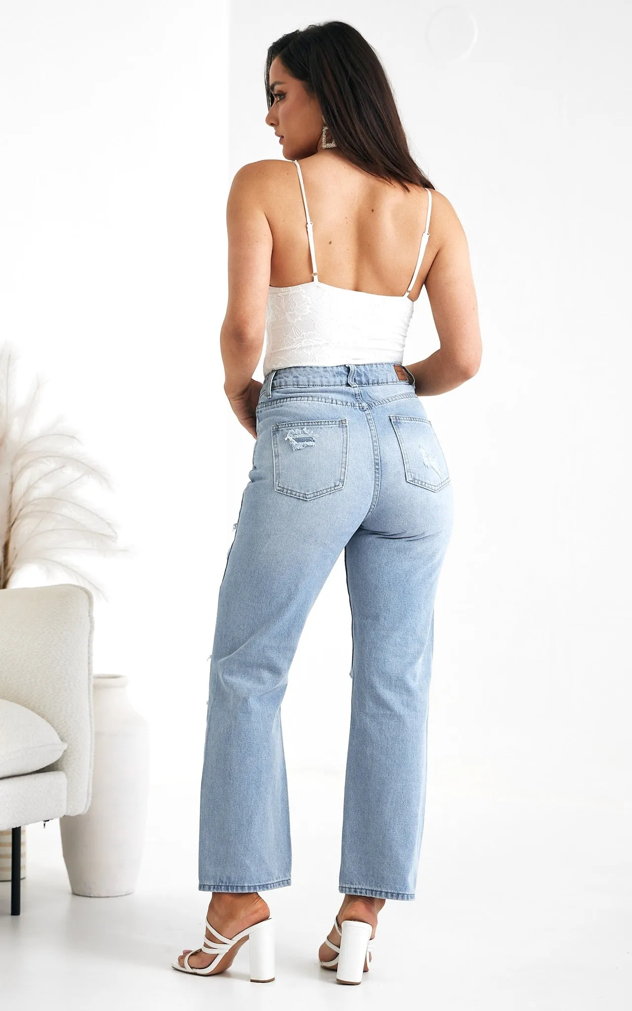 Genesis Straight Leg Jeans - Light Blue