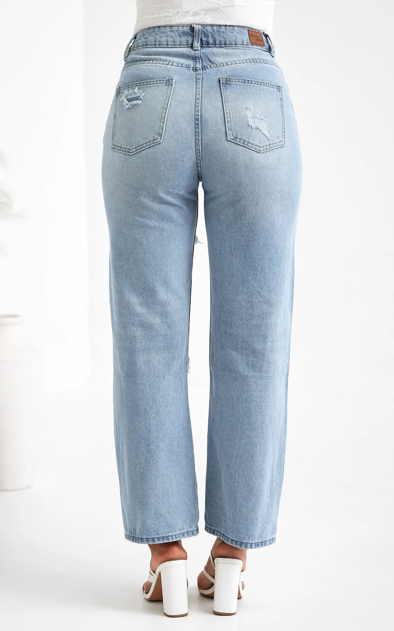 Genesis Straight Leg Jeans - Light Blue