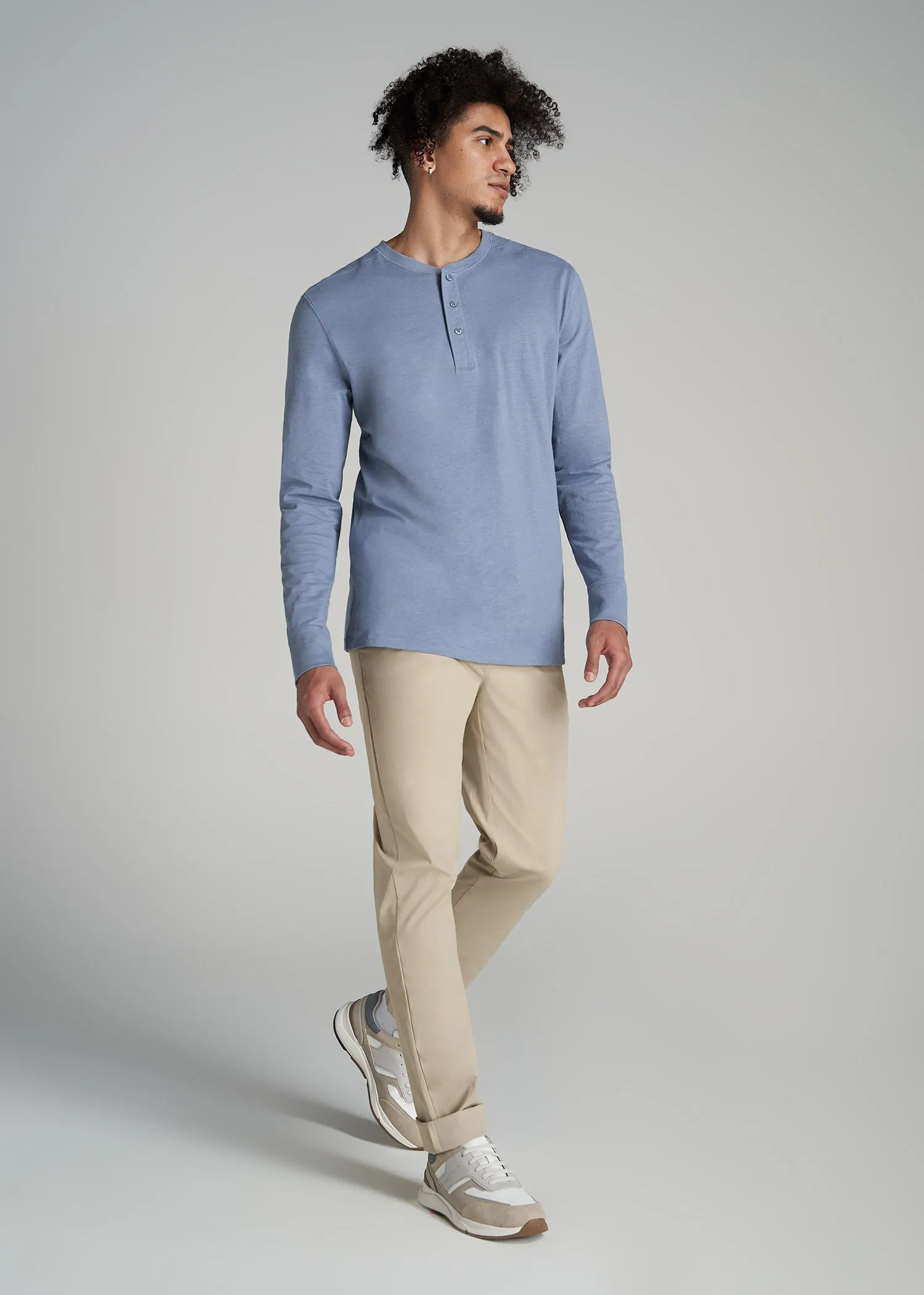 Men's Tall Three Button Long Sleeve Slub Henley in Chambray