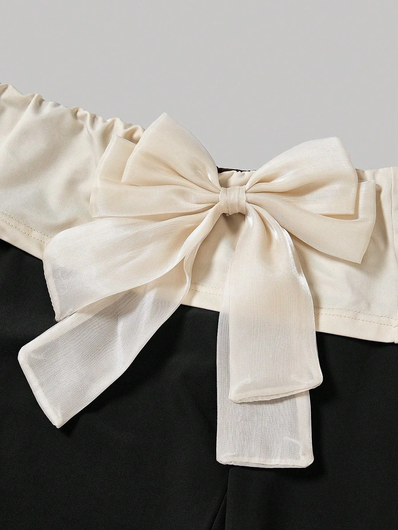 Parien Block Bow Decorated Off Shoulder Top