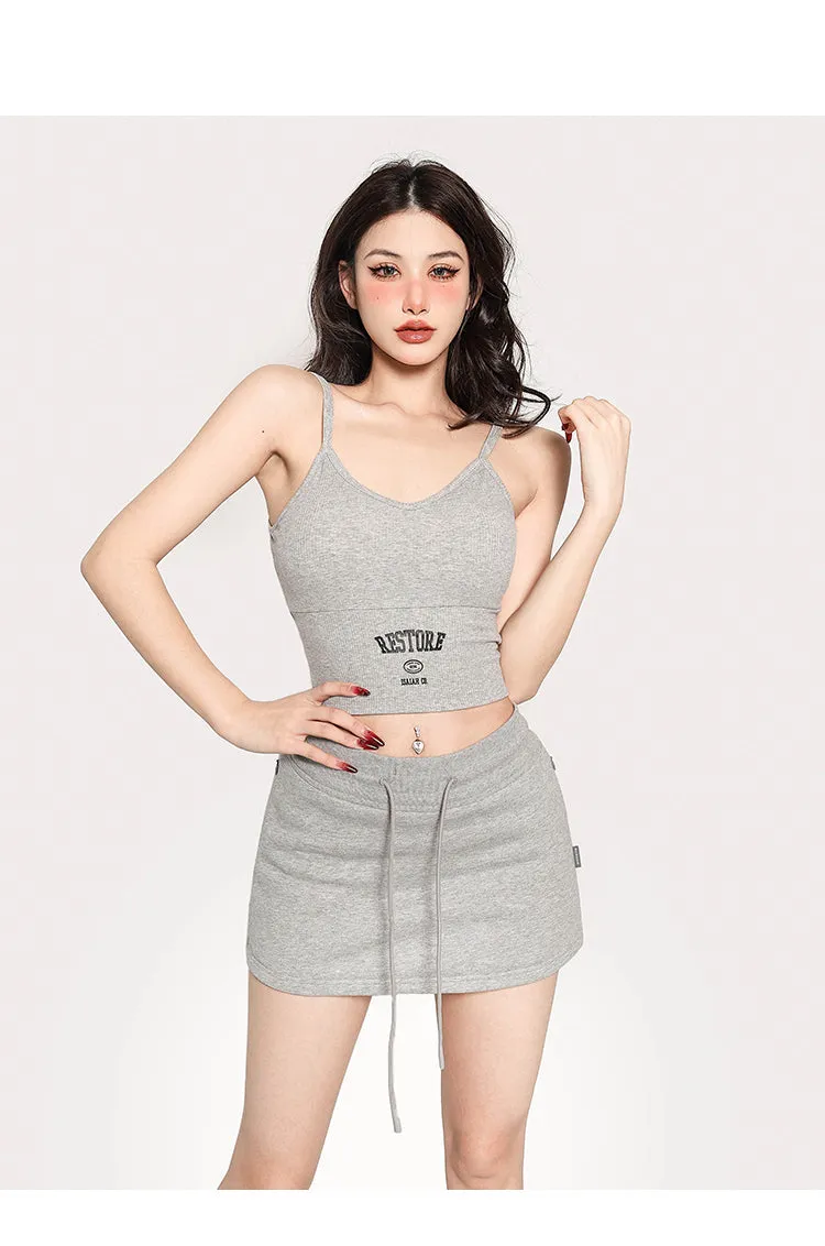 RESTORE Solid Color Sporty Spaghetti Strap Slim Cropped Top