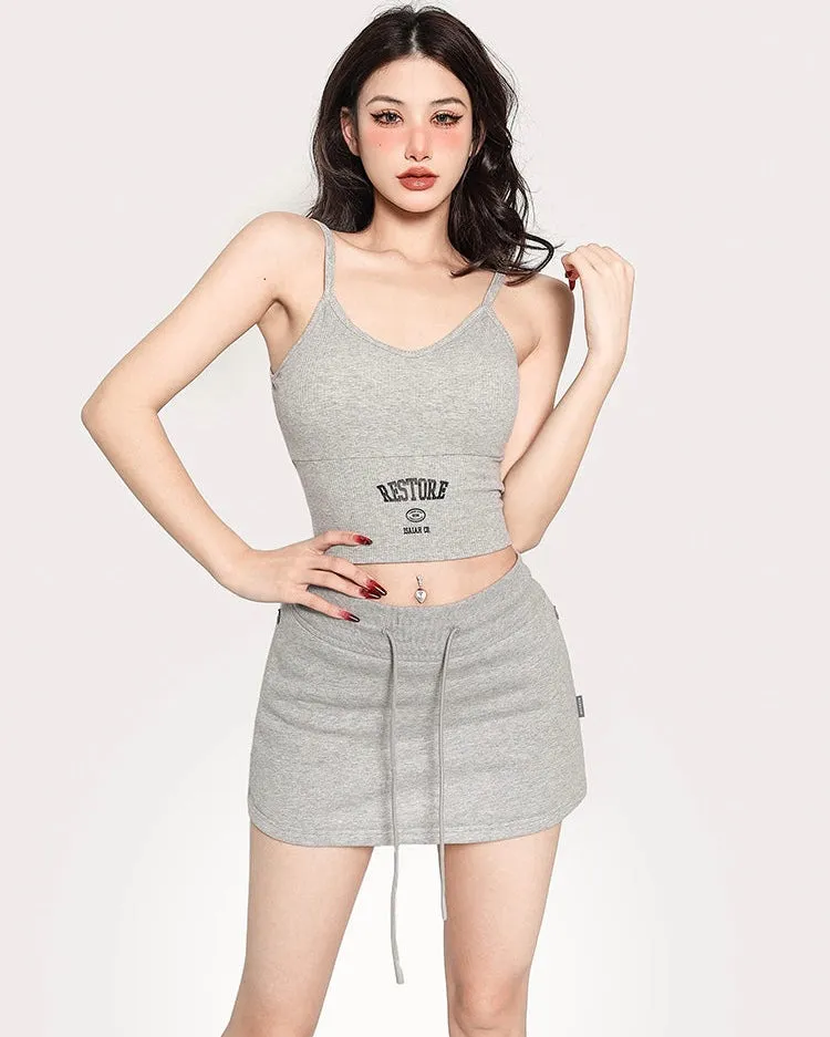 RESTORE Solid Color Sporty Spaghetti Strap Slim Cropped Top