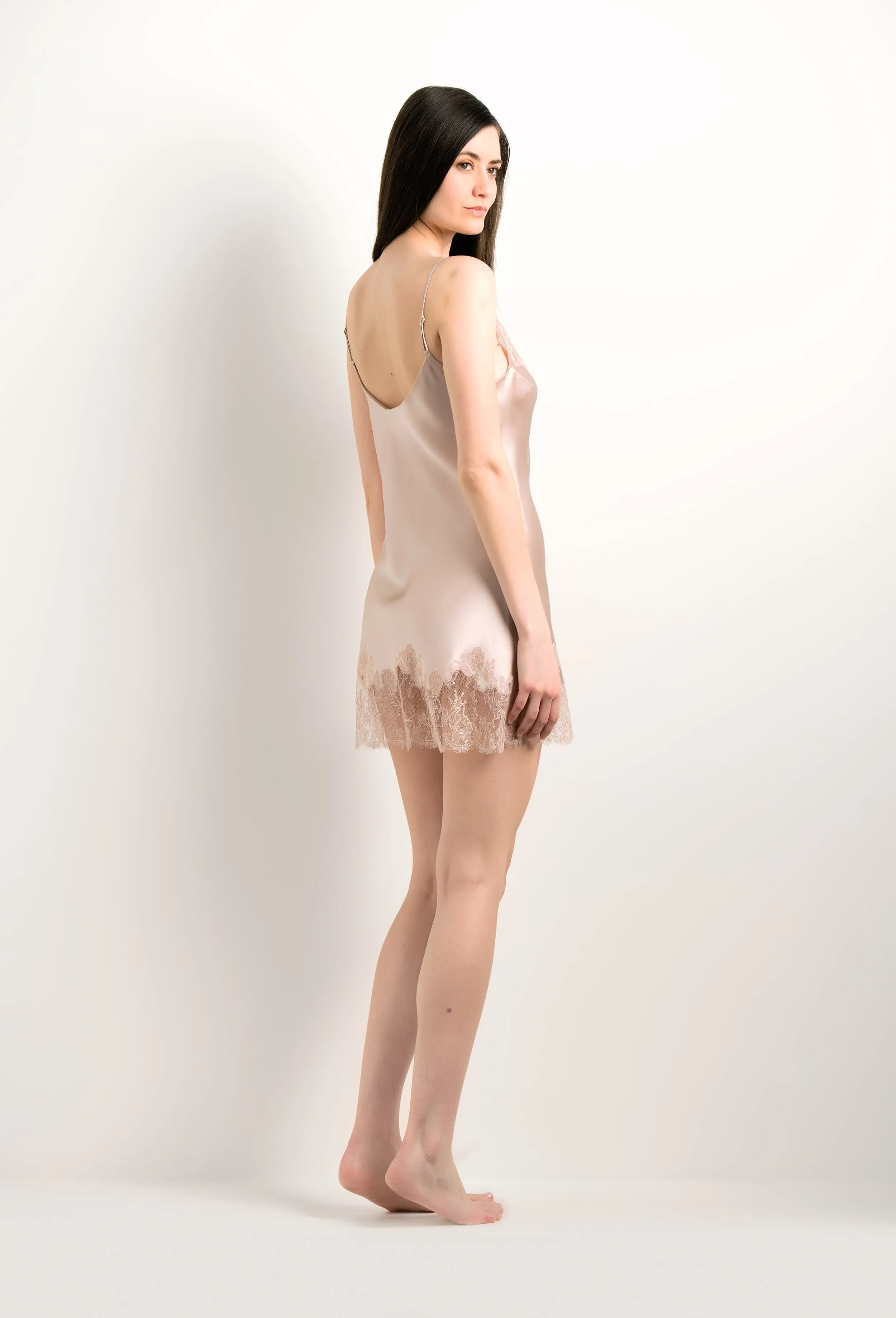 Short silk slip dress - Dove grey and Rosa Caudry lace